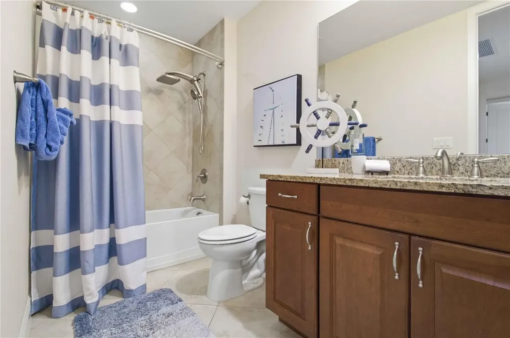 395 Aruba Circle Bradenton FL 34209