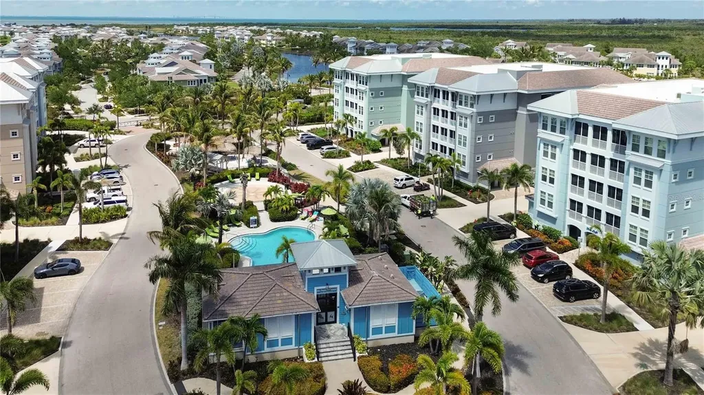 395 Aruba Circle Bradenton FL 34209