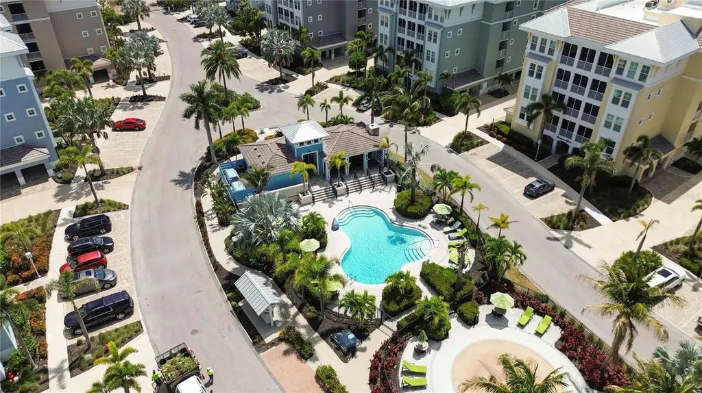 395 Aruba Circle Bradenton FL 34209