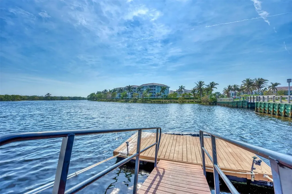 395 Aruba Circle Bradenton FL 34209