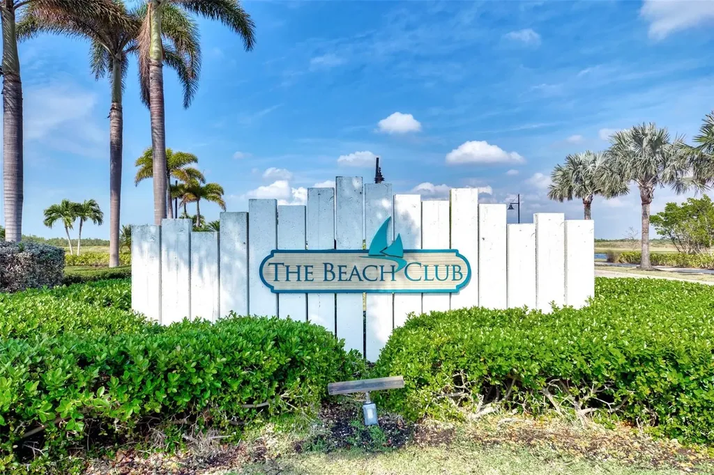 395 Aruba Circle Bradenton FL 34209