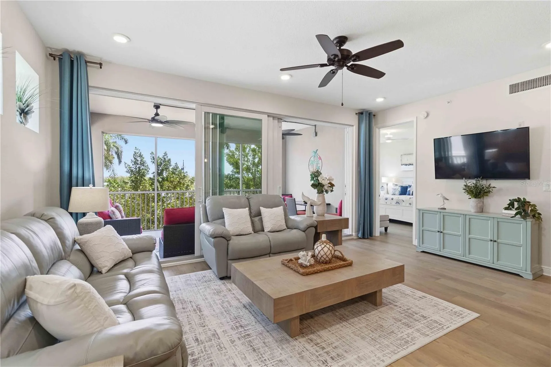 395 Aruba Circle Bradenton FL 34209