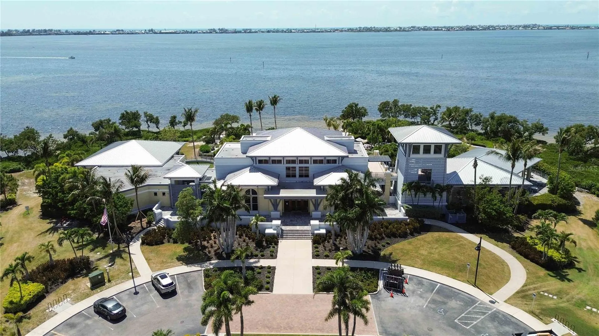 395 Aruba Circle Bradenton FL 34209
