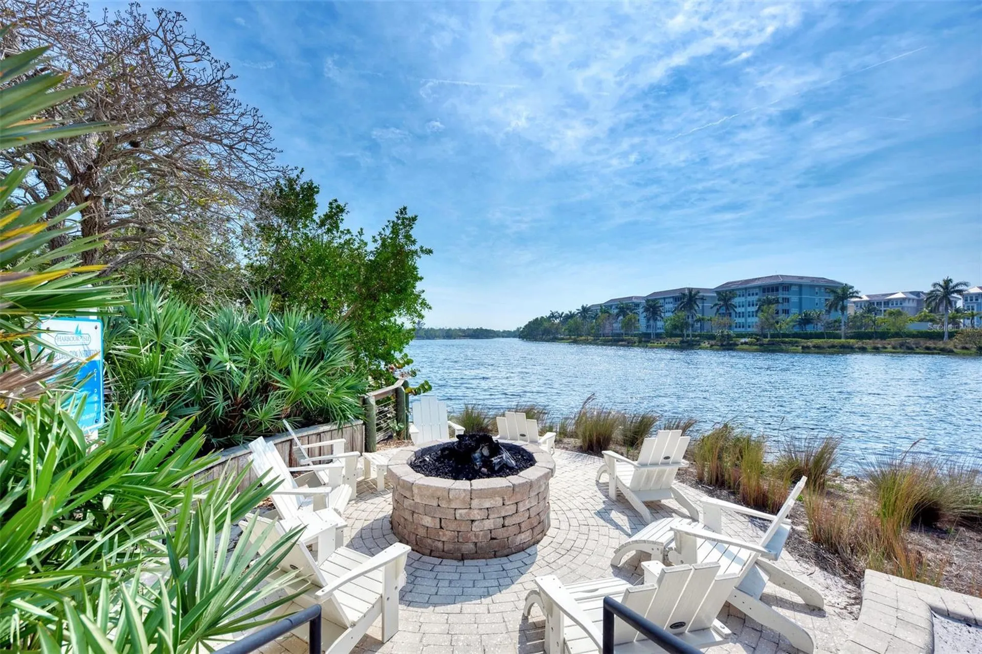 395 Aruba Circle Bradenton FL 34209