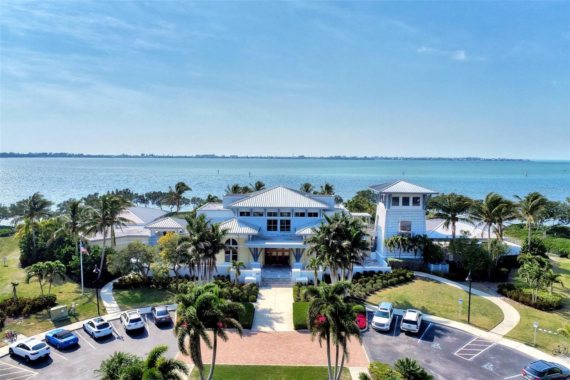 395 Aruba Circle Bradenton FL 34209