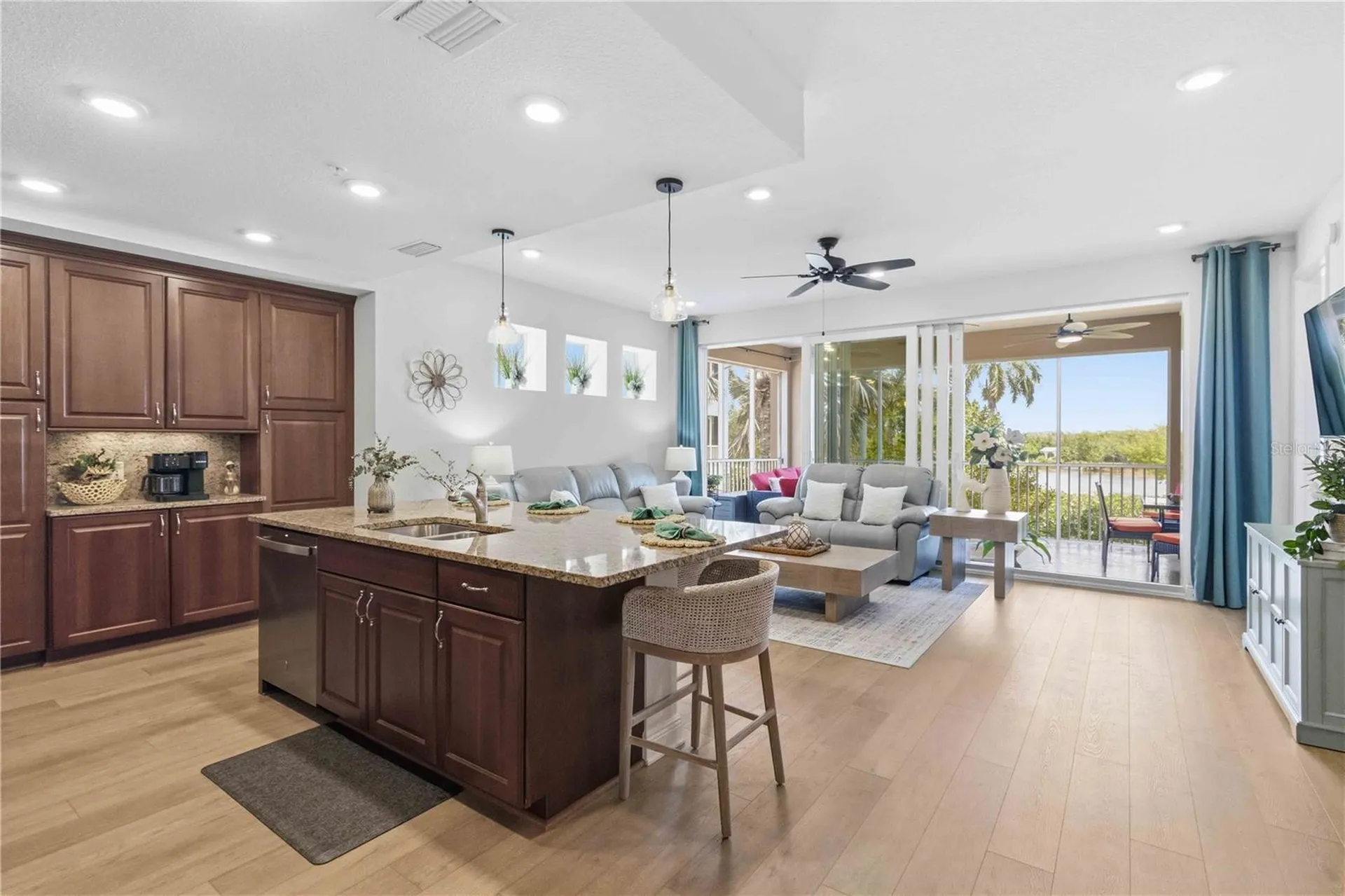 395 Aruba Circle Bradenton FL 34209