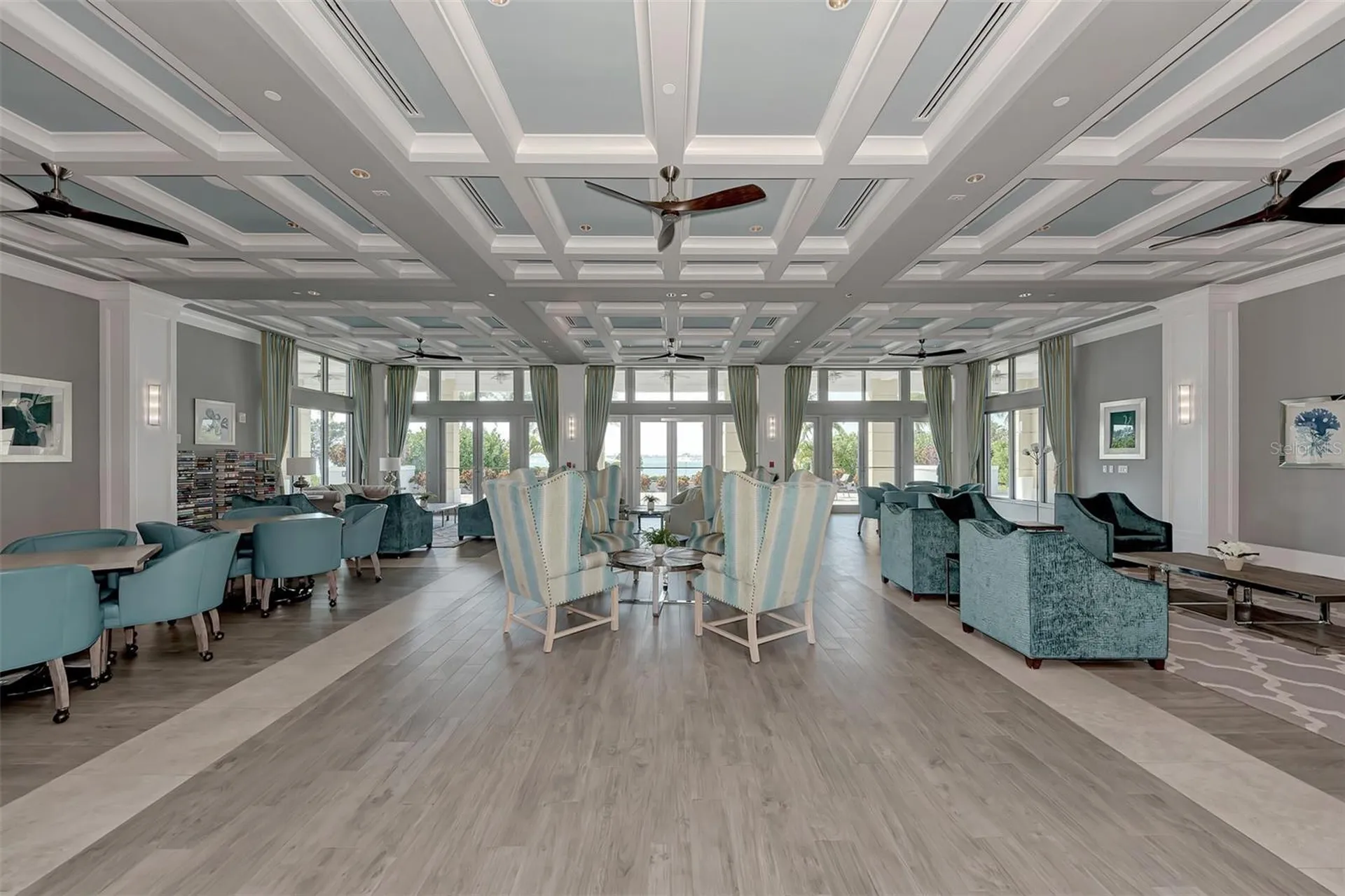 395 Aruba Circle Bradenton FL 34209