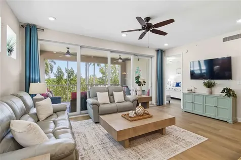 395 Aruba Circle Bradenton FL 34209