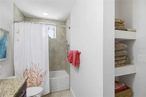 395 Aruba Circle Bradenton FL 34209