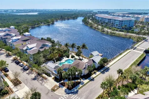 395 Aruba Circle Bradenton FL 34209