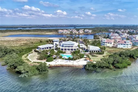 395 Aruba Circle Bradenton FL 34209