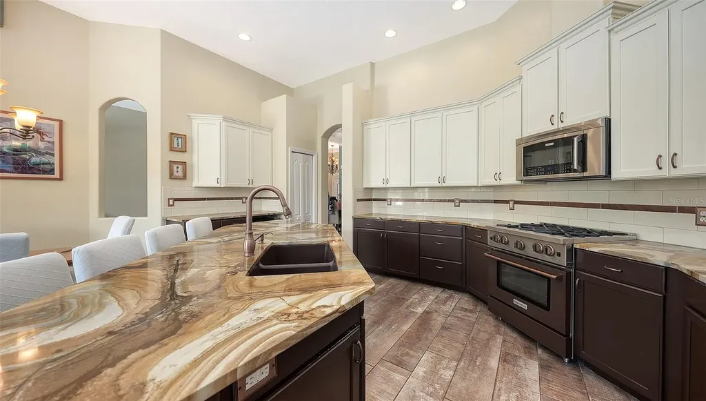 6148 Palomino Circle Bradenton FL 34201