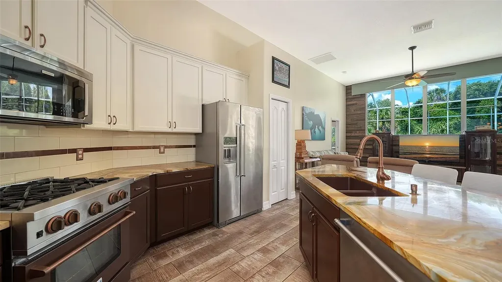 6148 Palomino Circle Bradenton FL 34201