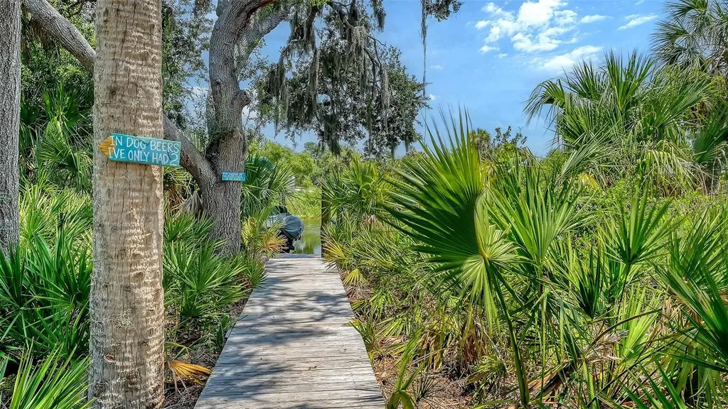 6148 Palomino Circle Bradenton FL 34201