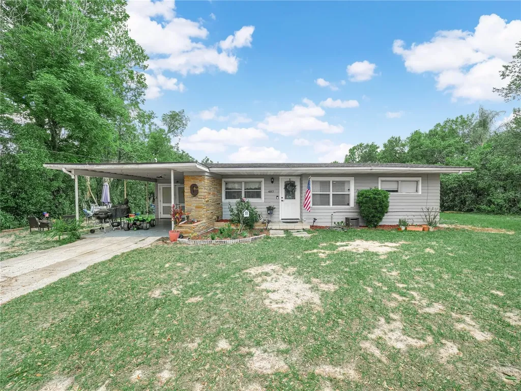 407 S 12th Street Lake Wales FL 33853