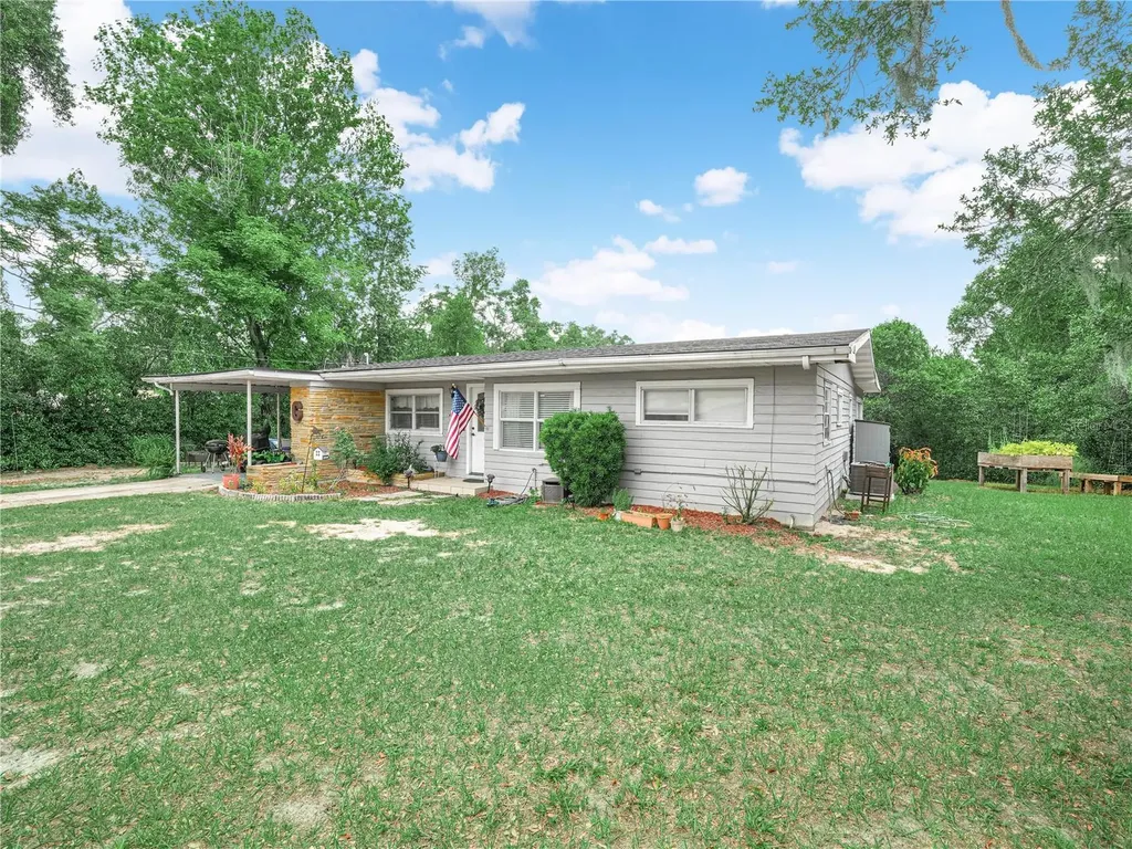 407 S 12th Street Lake Wales FL 33853