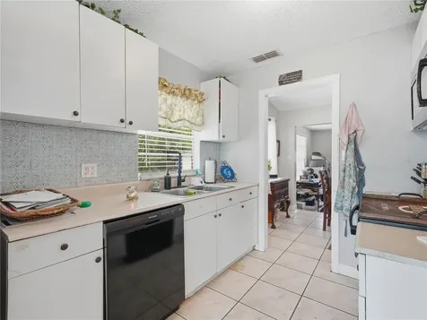 407 S 12th Street Lake Wales FL 33853