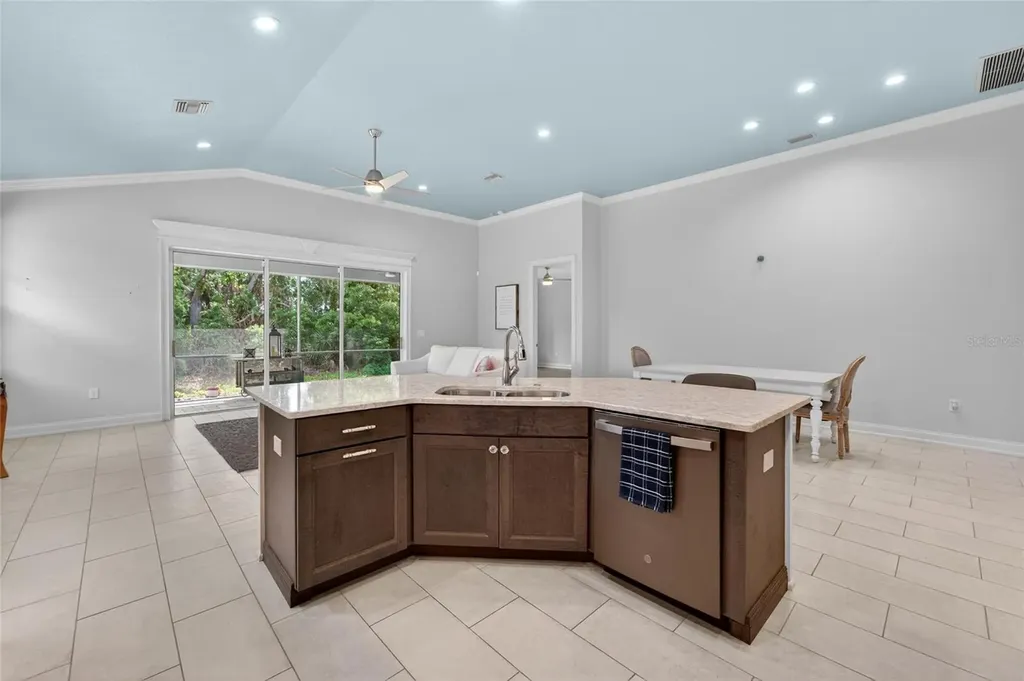7991 Lake James Boulevard Lakeland FL 33810