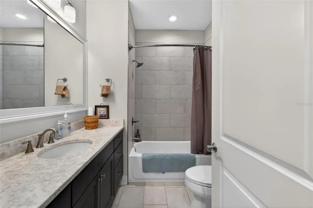 7991 Lake James Boulevard Lakeland FL 33810