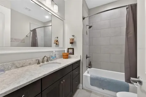 7991 Lake James Boulevard Lakeland FL 33810