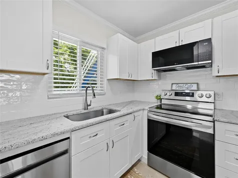 2850 Gulf Of Mexico Drive Longboat Key FL 34228