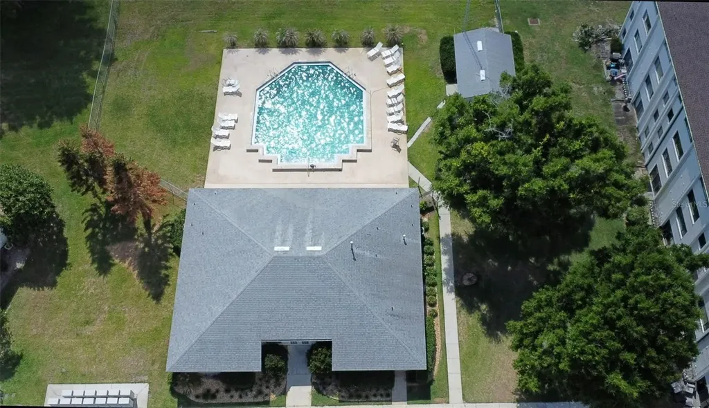 2330 SE Royal Isle Winter Haven FL 33880