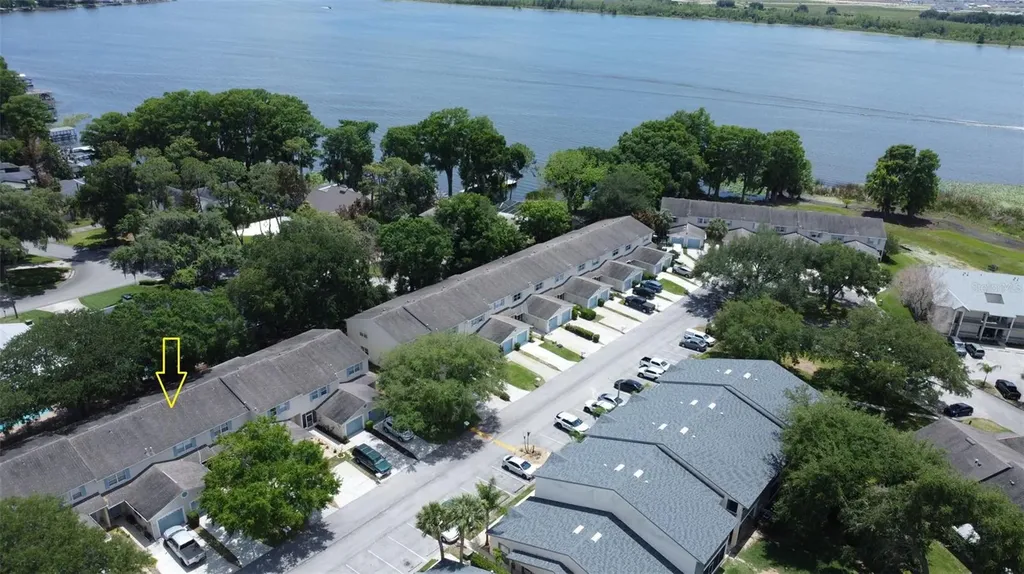 2330 SE Royal Isle Winter Haven FL 33880