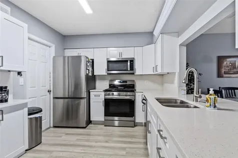 2330 SE Royal Isle Winter Haven FL 33880