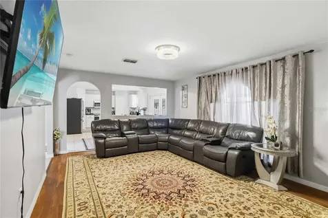 122 Carmel Bay Drive Sanford FL 32771