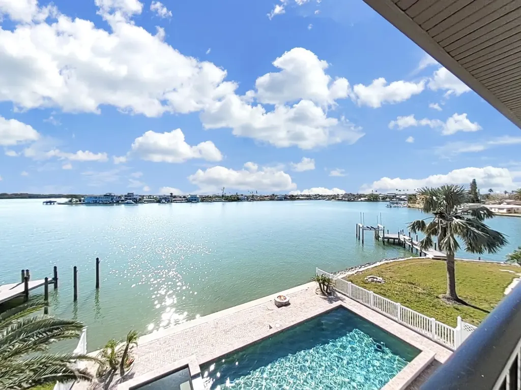 882 Bay Point Drive Madeira Beach FL 33708