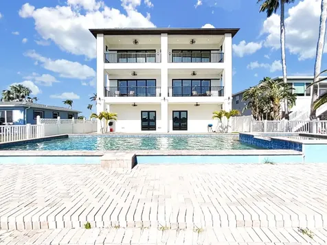 882 Bay Point Drive Madeira Beach FL 33708