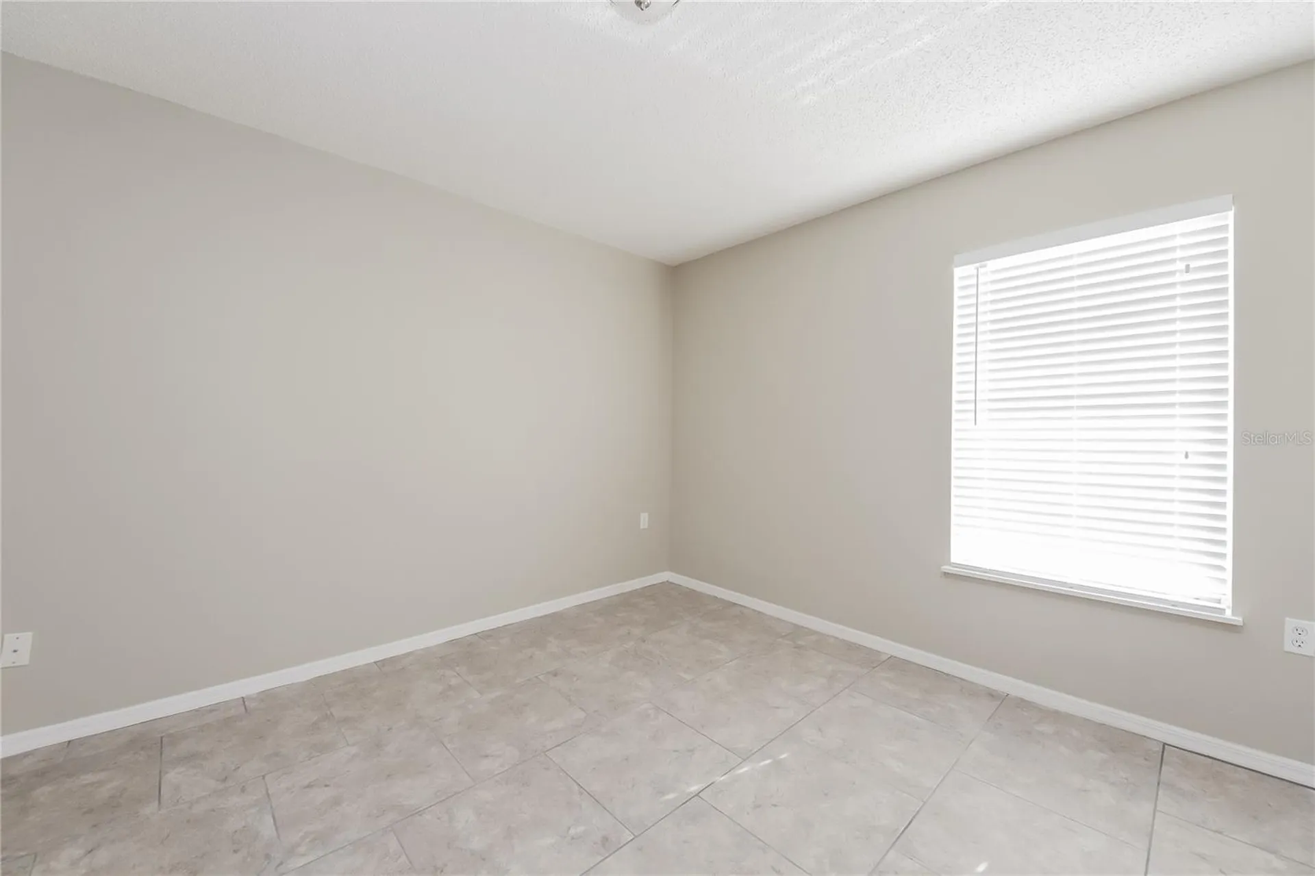 945 Delano Court Kissimmee FL 34758