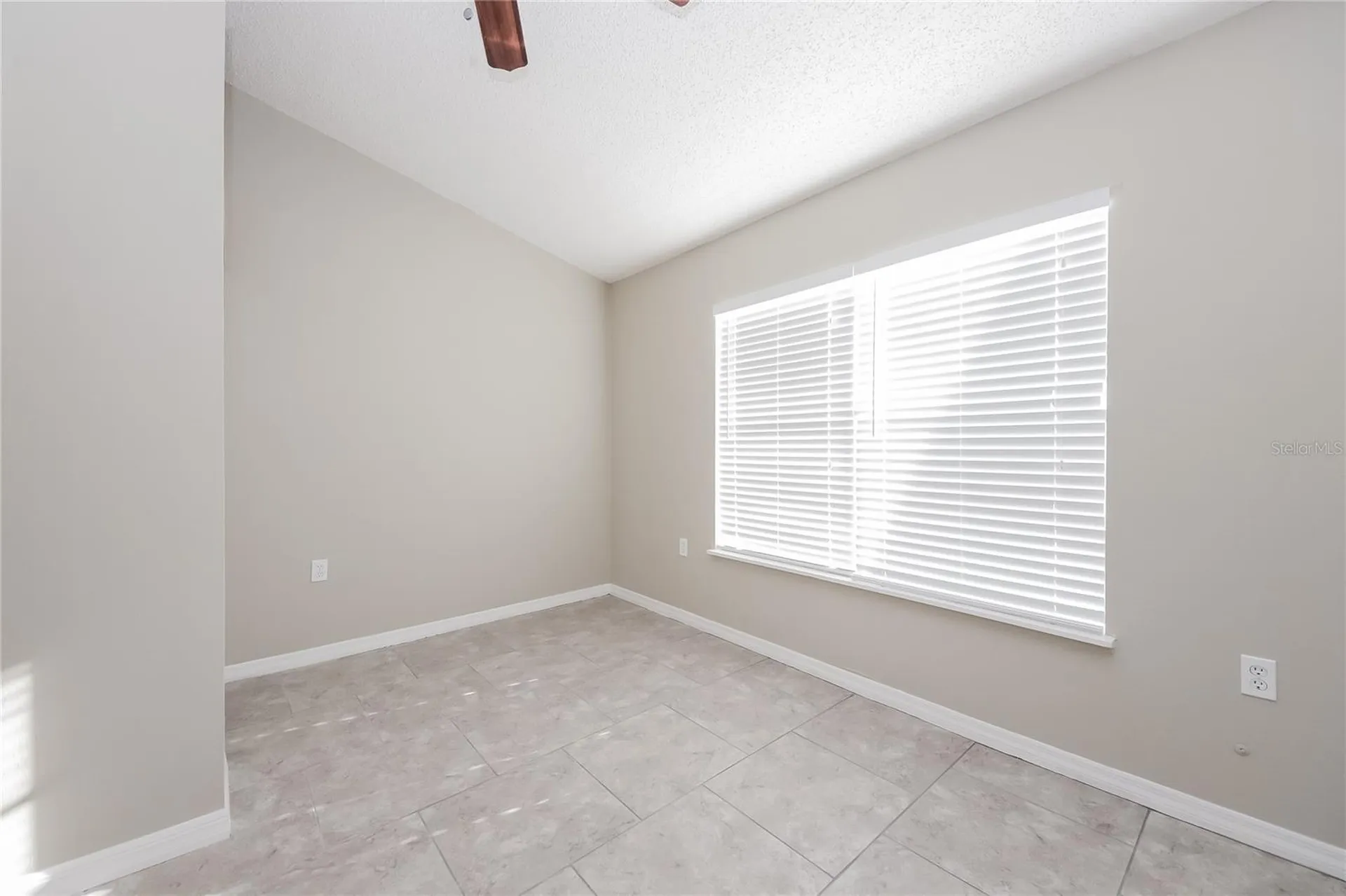 945 Delano Court Kissimmee FL 34758