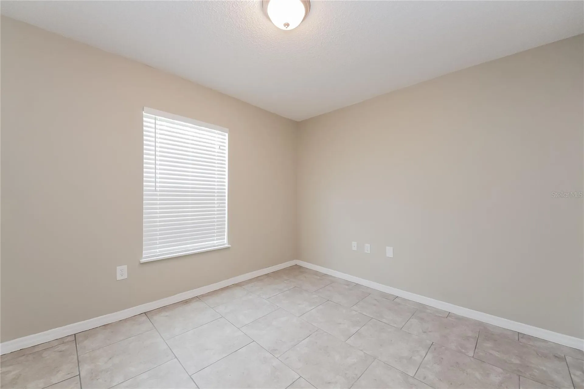 945 Delano Court Kissimmee FL 34758