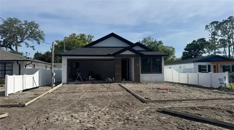 1405 W Arctic Street Tampa FL 33604