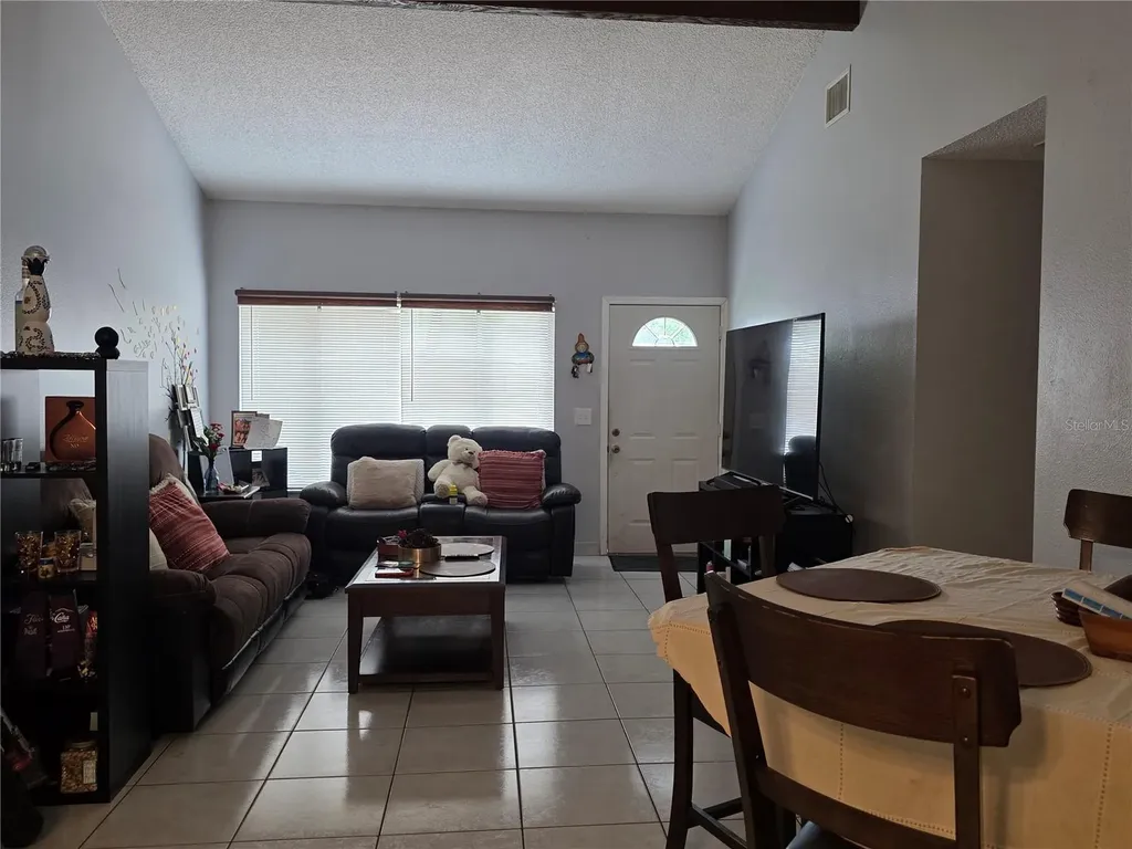 2821 Charing Cross Way Orlando FL 32837