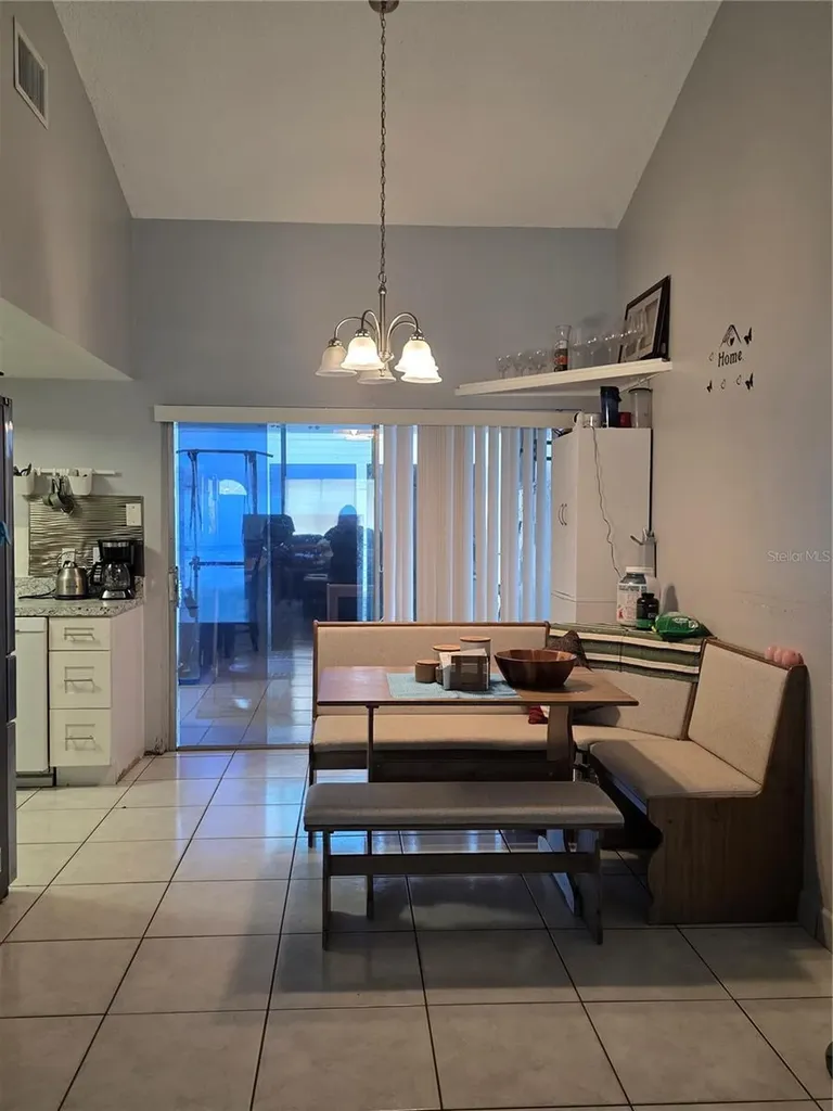 2821 Charing Cross Way Orlando FL 32837