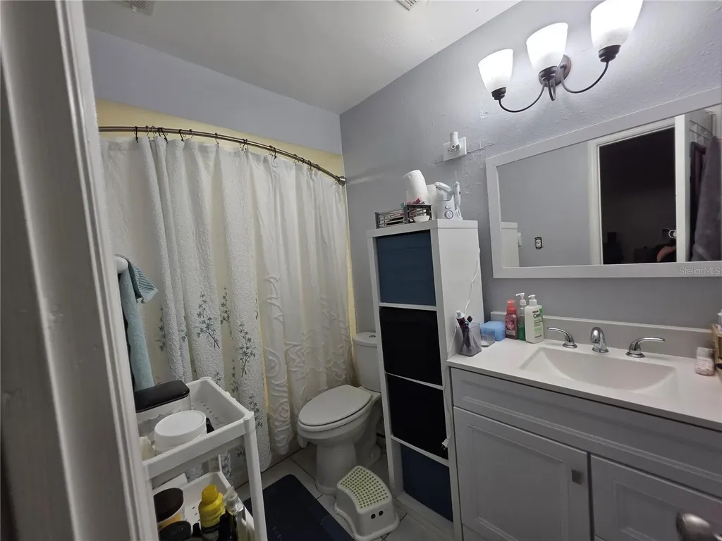 2821 Charing Cross Way Orlando FL 32837
