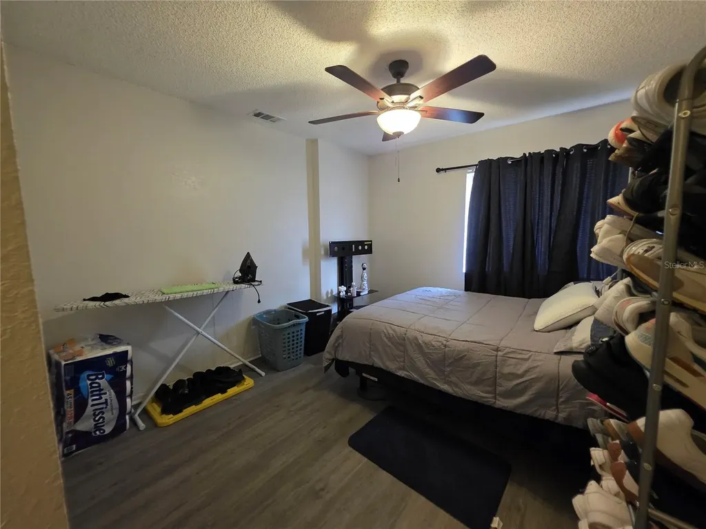 2821 Charing Cross Way Orlando FL 32837