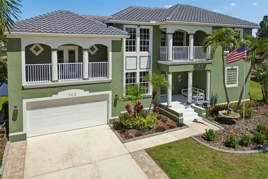 703 Bunker View Drive Apollo Beach FL 33572