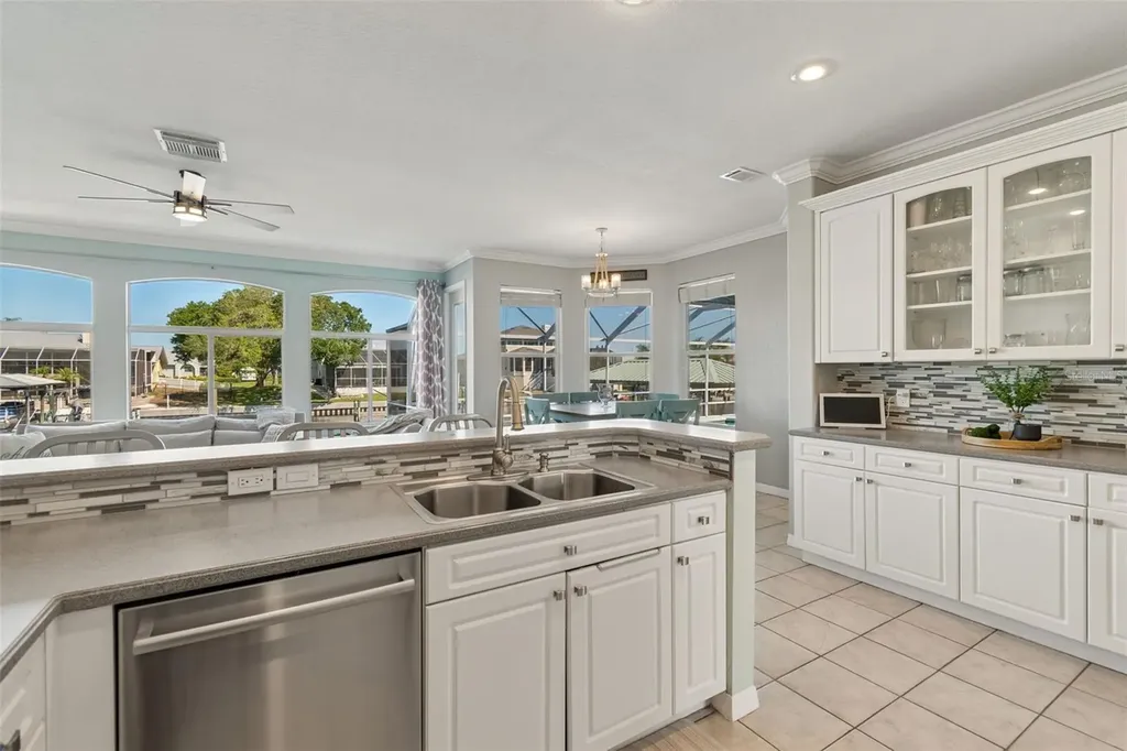 703 Bunker View Drive Apollo Beach FL 33572