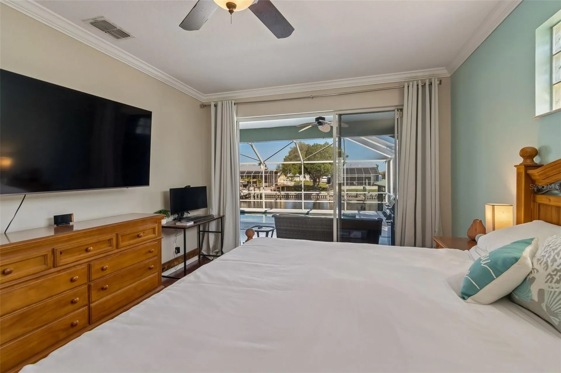 703 Bunker View Drive Apollo Beach FL 33572