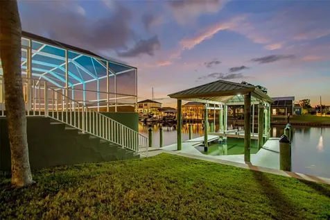 703 Bunker View Drive Apollo Beach FL 33572