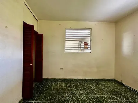 51 Ducal St., Extension El Comandante Carolina PR 00982