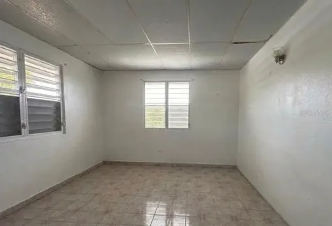 51 Ducal St., Extension El Comandante Carolina PR 00982