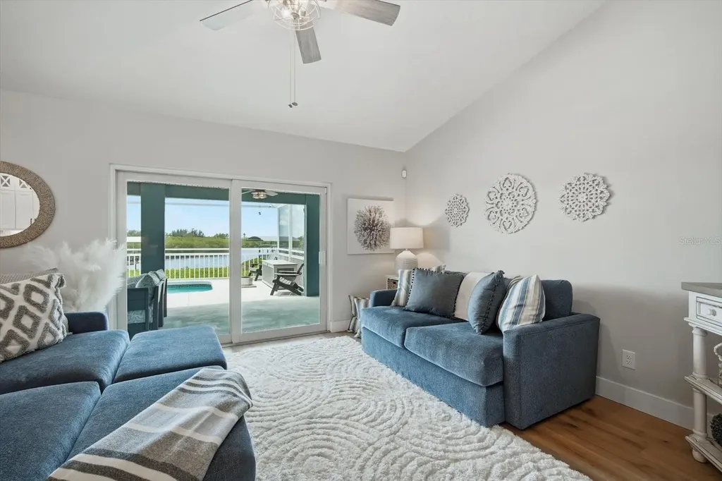 4844 14th Avenue E Bradenton FL 34208