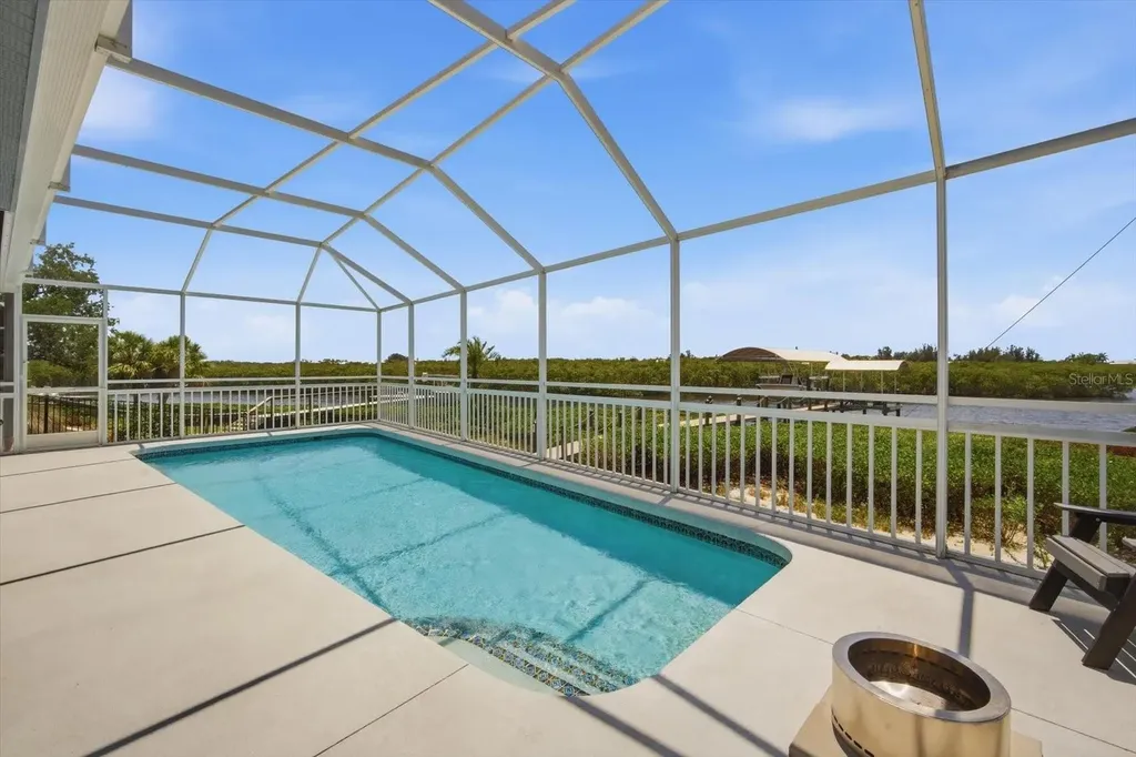 4844 14th Avenue E Bradenton FL 34208