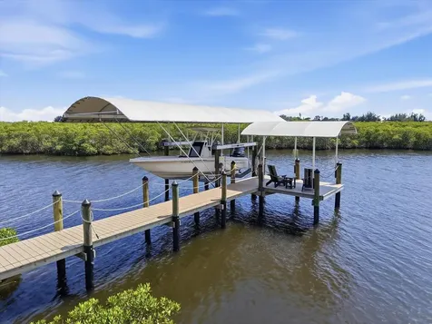 4844 14th Avenue E Bradenton FL 34208