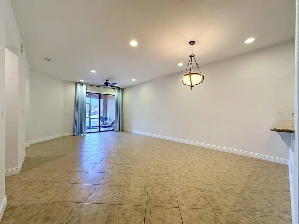 206 Shell Falls Drive Apollo Beach FL 33572