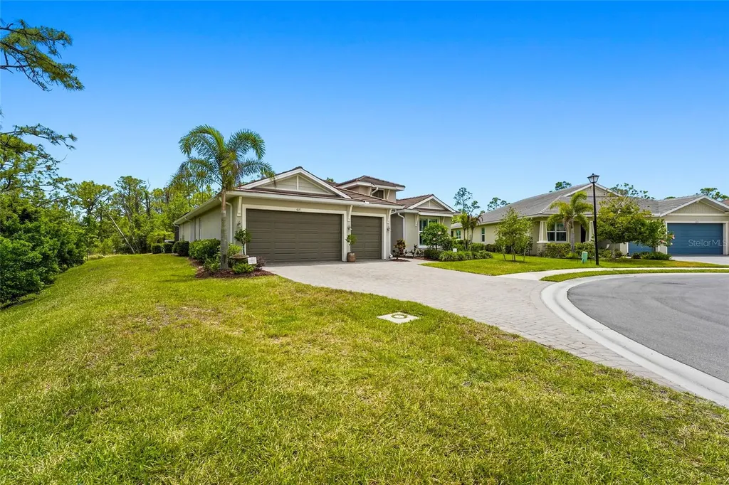 617 Mistiflower Circle Nokomis FL 34275